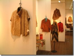 野の花工房、トアギャラリー展示の様子その２