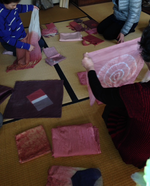 様々な色に染まりました