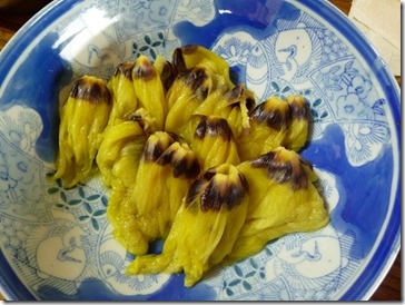 花オクラの茹でたところ