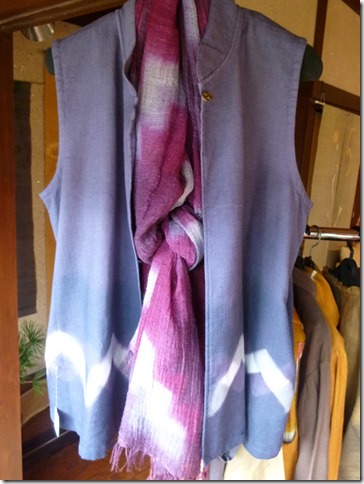 2013年草木染教室作品展ベストや服