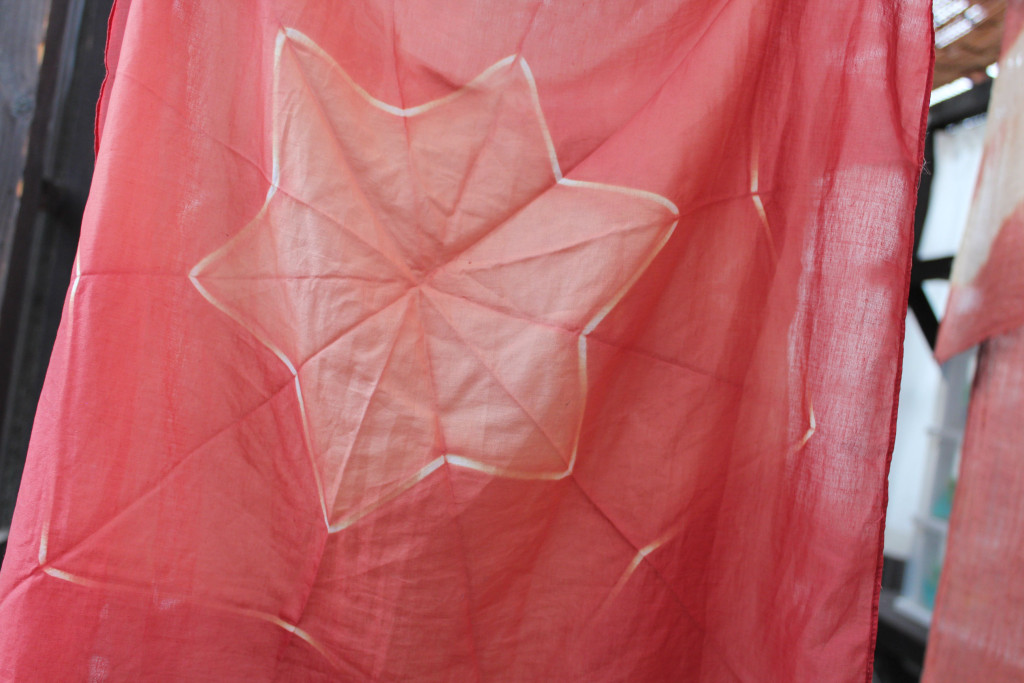 折り紙絞りハンカチ１