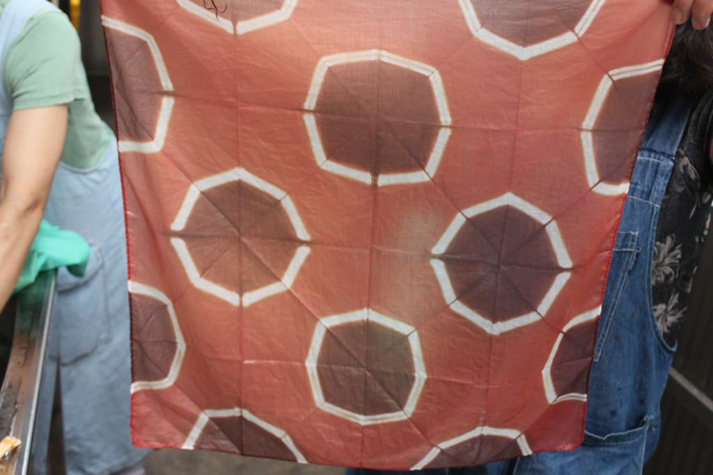 折り紙絞りハンカチ2