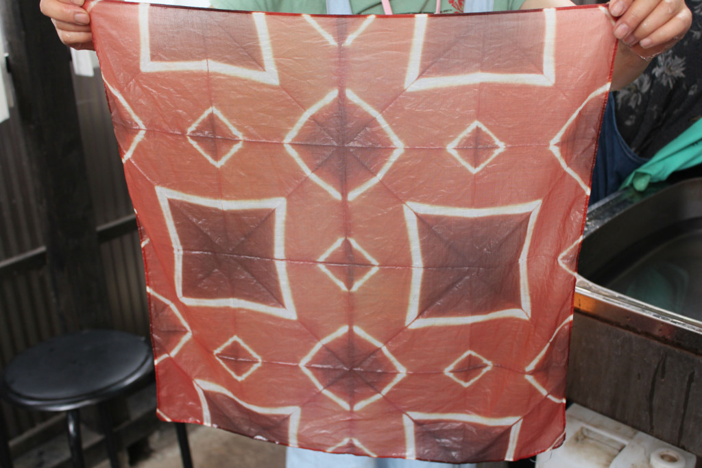 折り紙絞りハンカチ3