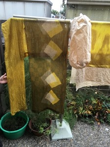 シュロで草木染した、のれん