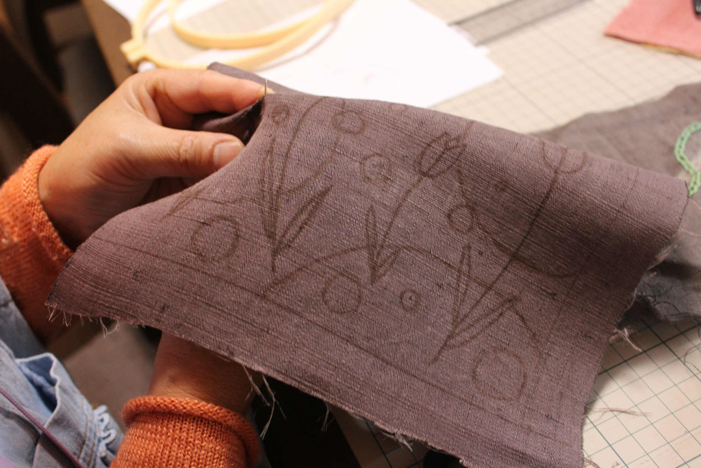 草木染　フェルト＆刺繍