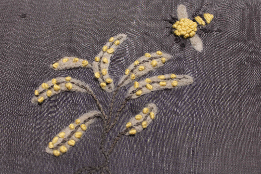 草木染　フェルト＆刺繍