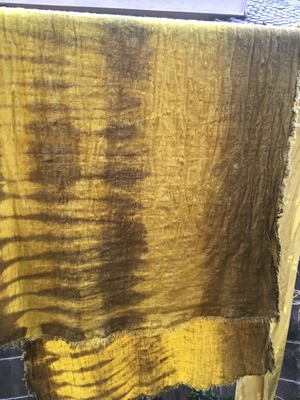 人参葉で草木染した布