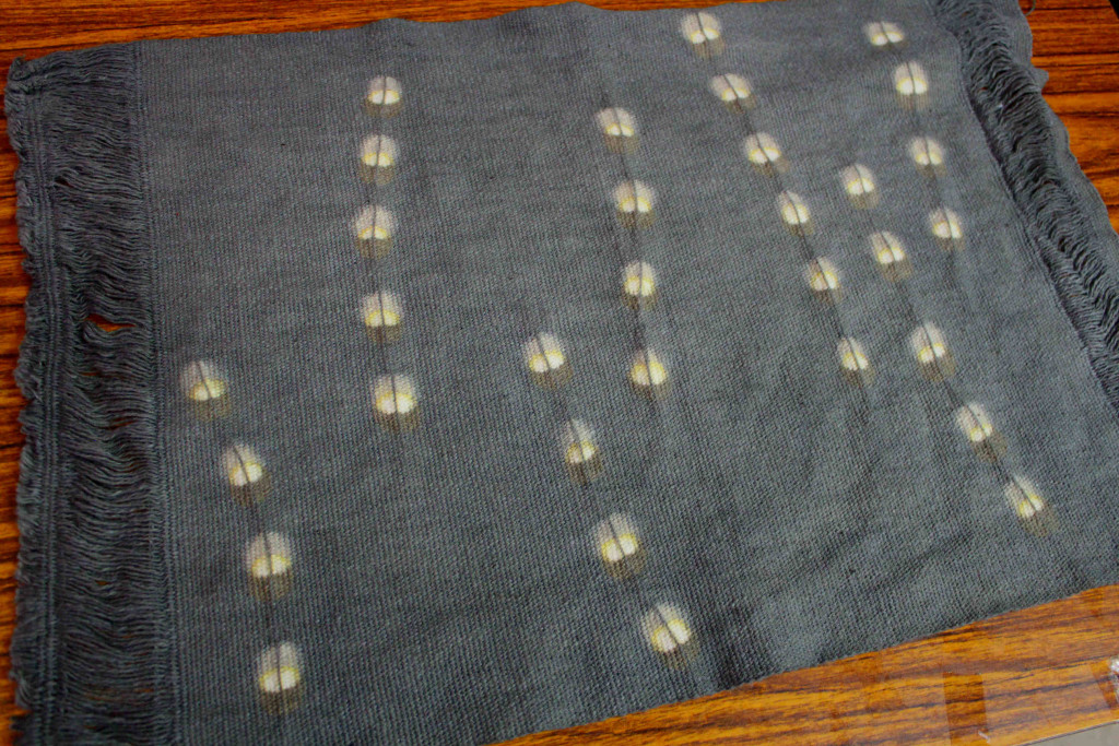 洗濯バサミとビー玉の絞り染め