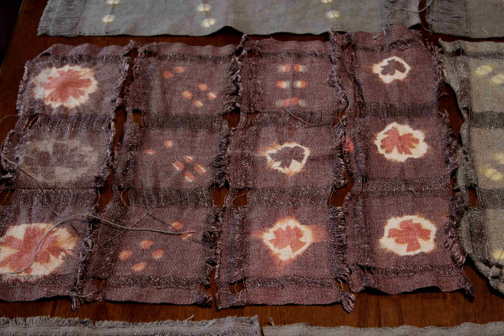 洗濯バサミとビー玉の絞り染め