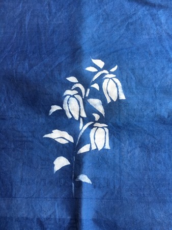 草木染教室で藍抜染技法。やり方3